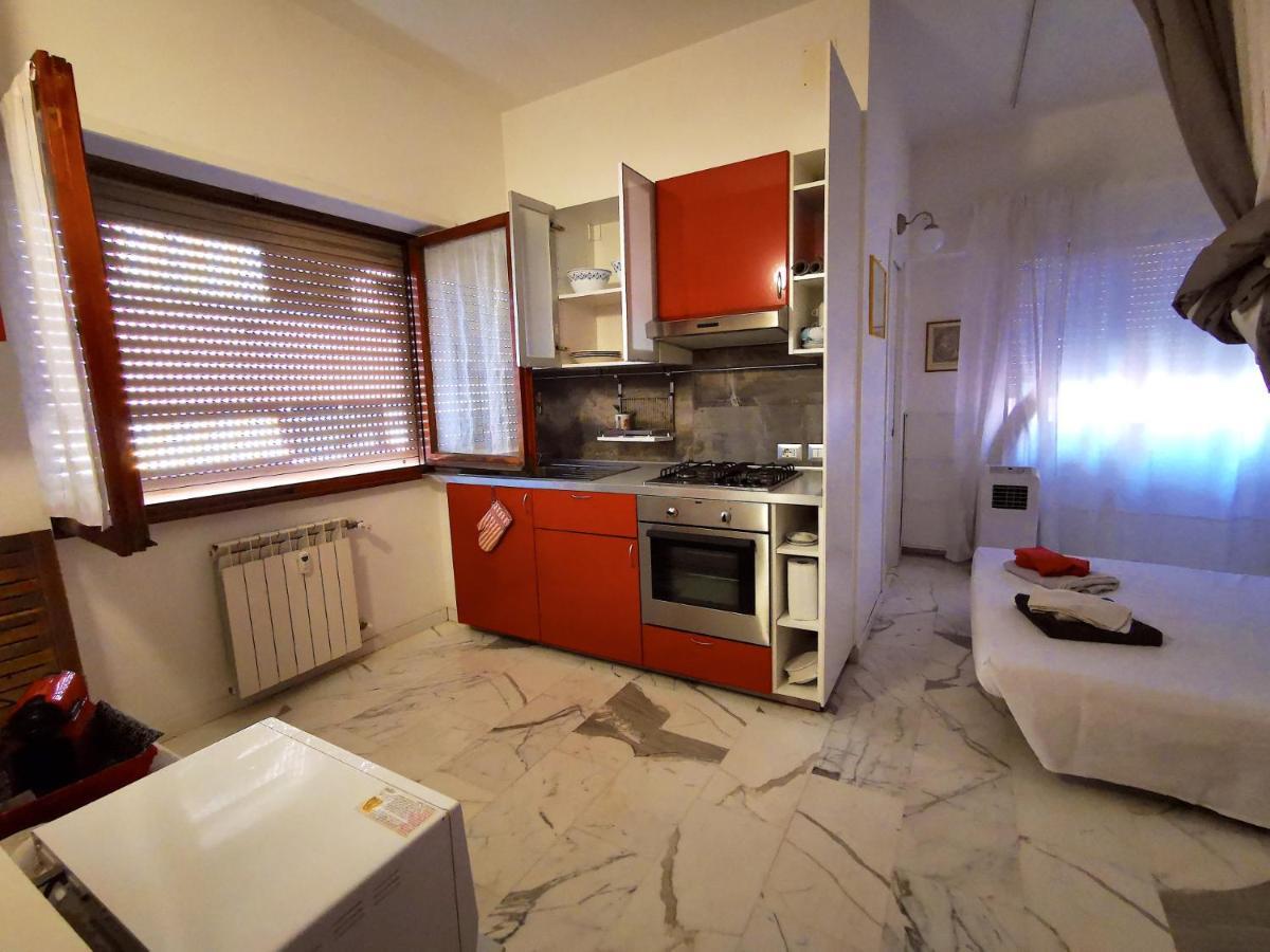 شقة Rouge Studio - 10 Min From Vatican المظهر الخارجي الصورة